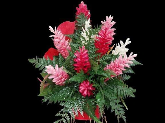 Flower Bouquet or Vase - Image 2